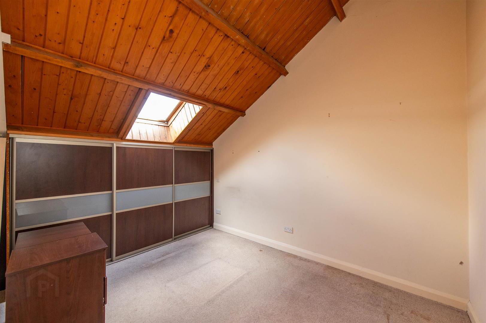 Apartment, 403 Somerset Studios 17 of 21