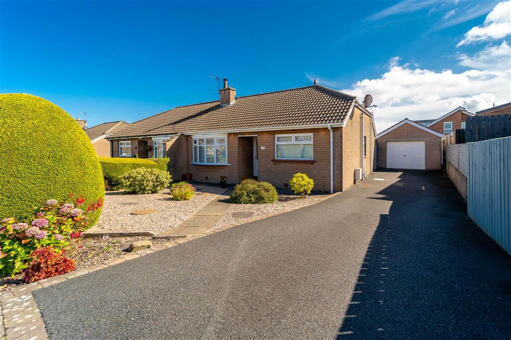 70 Ballymacormick Avenue 1 of 26