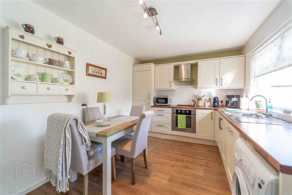 70 Ballymacormick Avenue 10 of 26