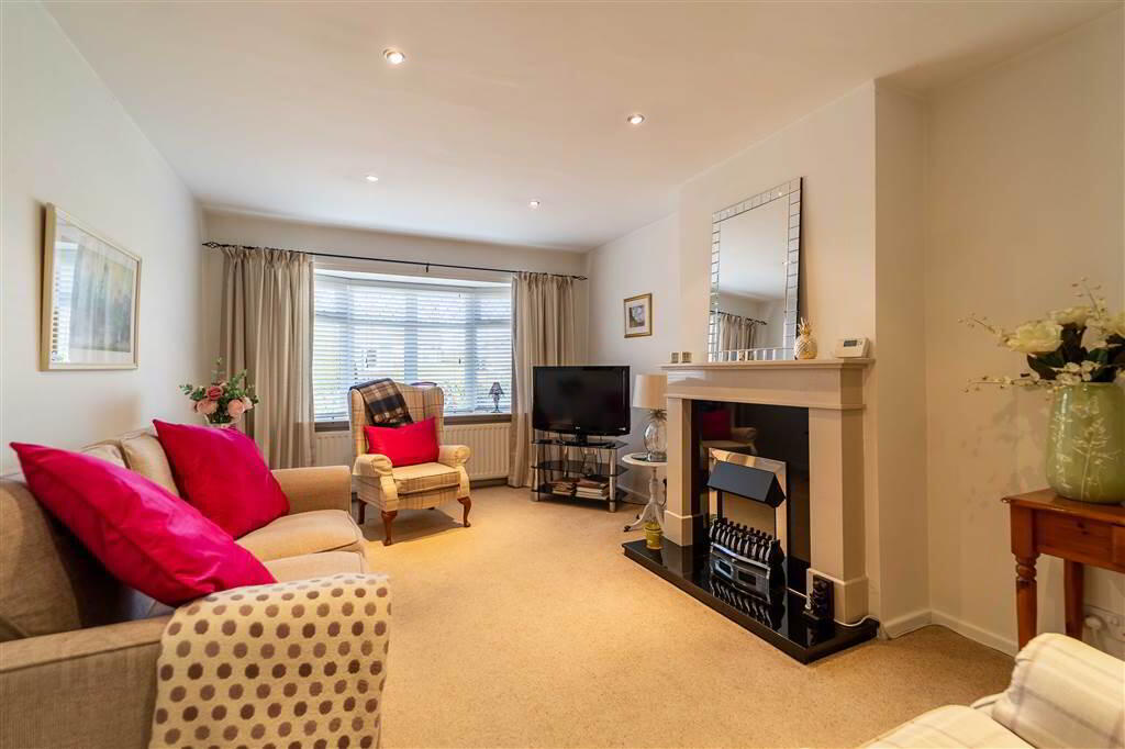70 Ballymacormick Avenue 8 of 26