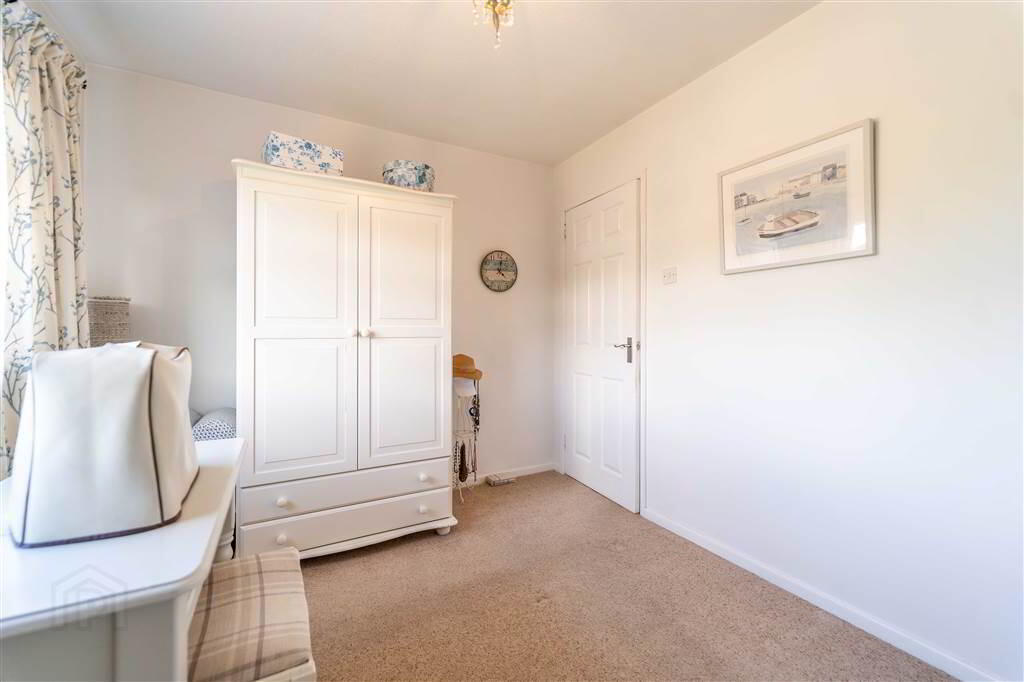 70 Ballymacormick Avenue 17 of 26