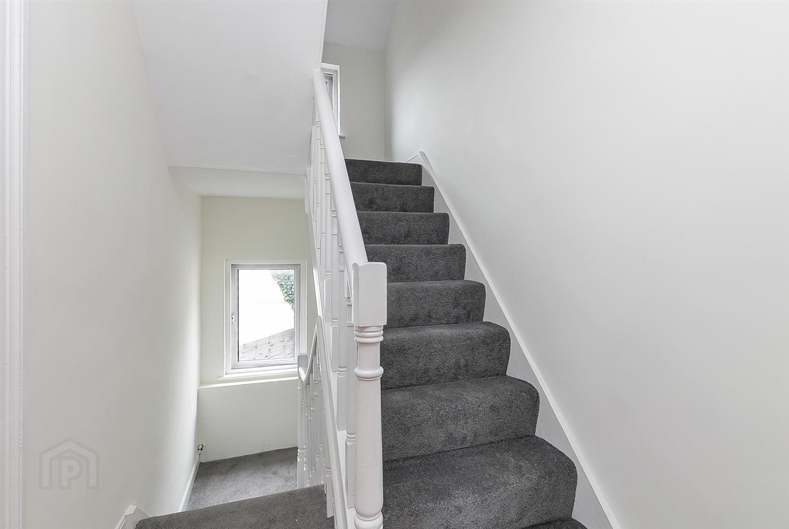 21 Sinclair Street 9 of 15