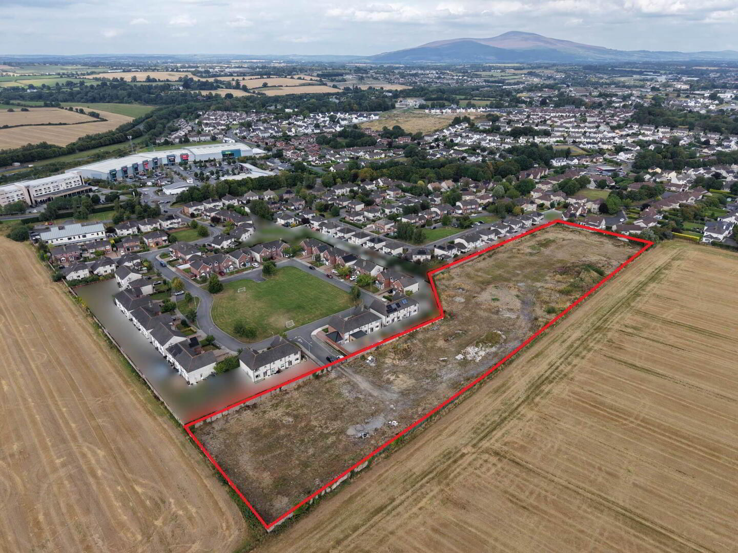 Lands, At Gort Na Manach 1 of 12