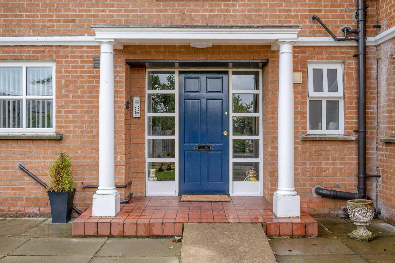 10 The Mews, 160 Groomsport Road 2 of 20