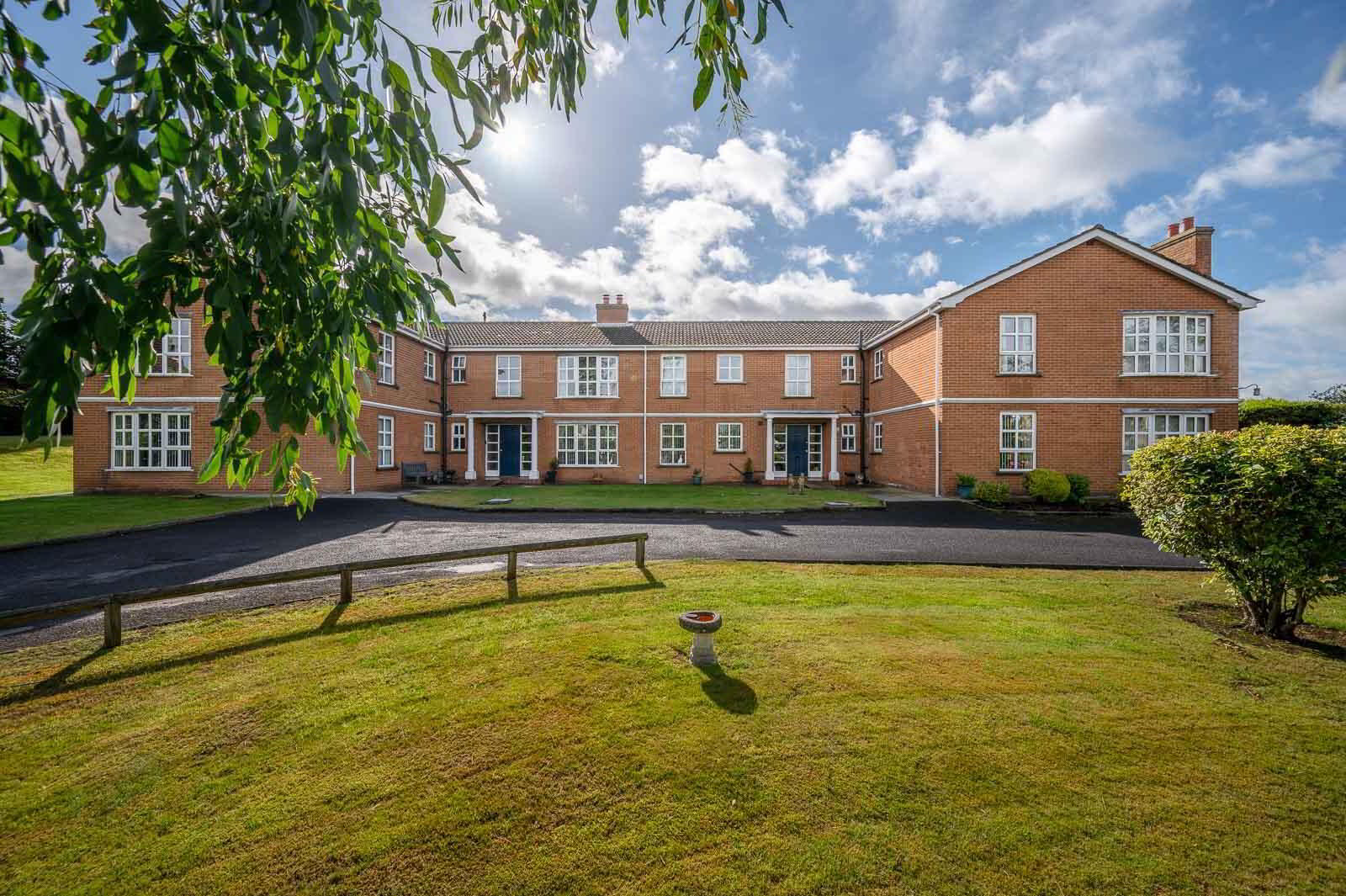 10 The Mews, 160 Groomsport Road 1 of 20