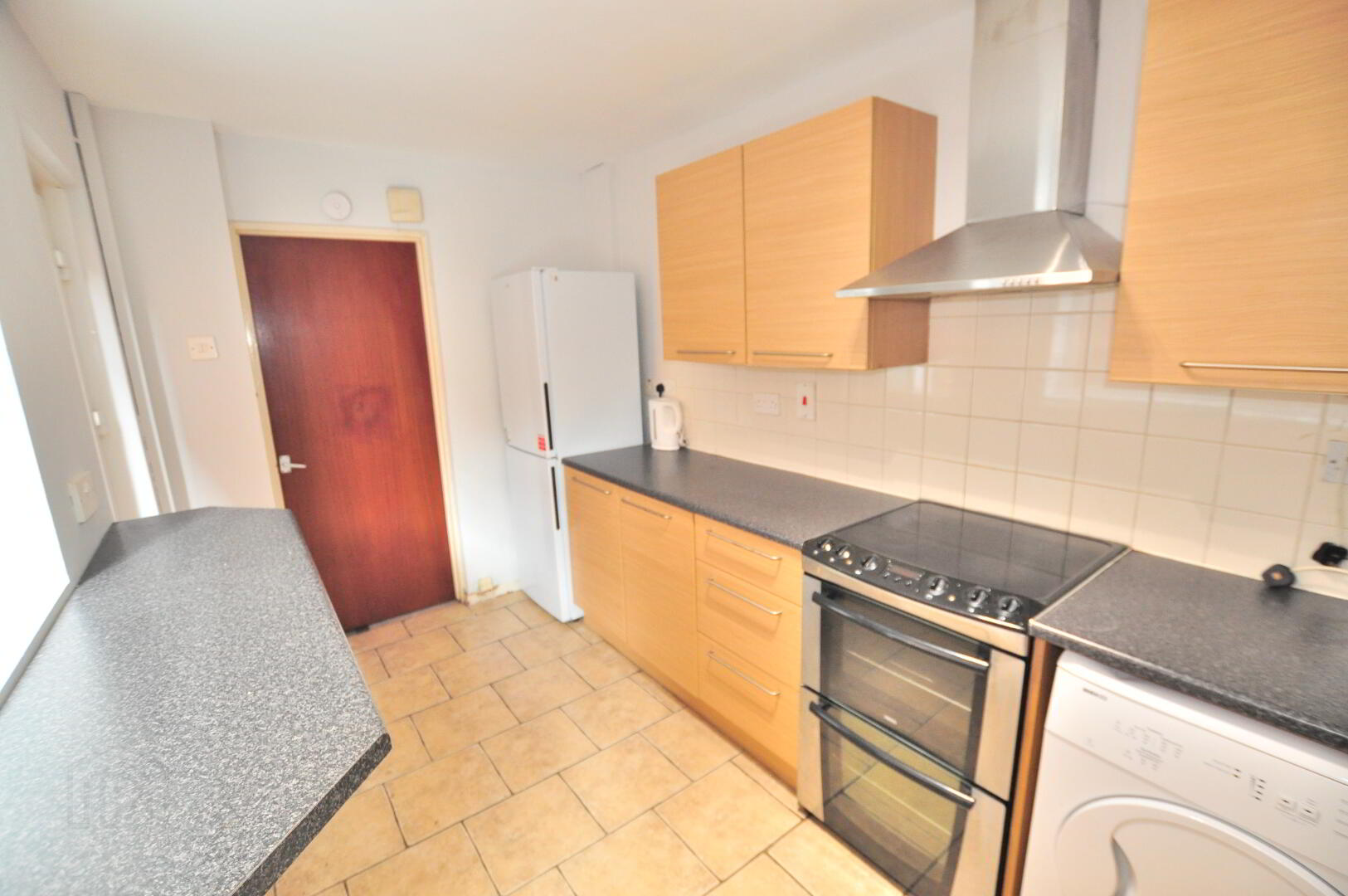 153 York Road 7 of 12