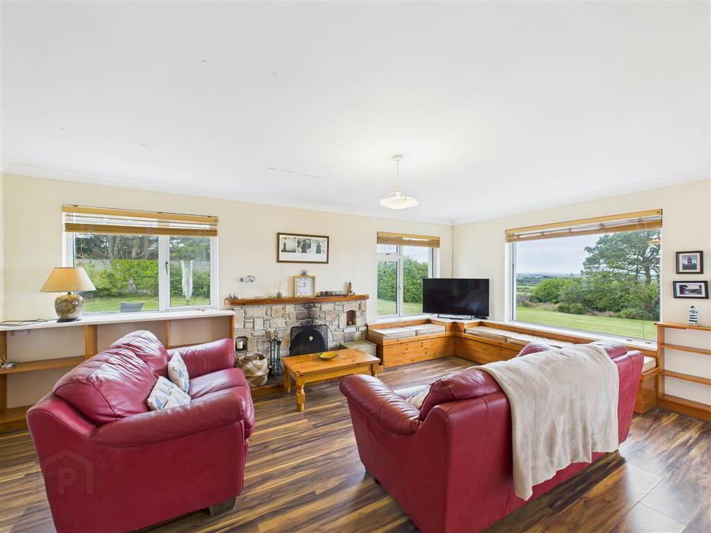 Merlinsfield 5 of 17