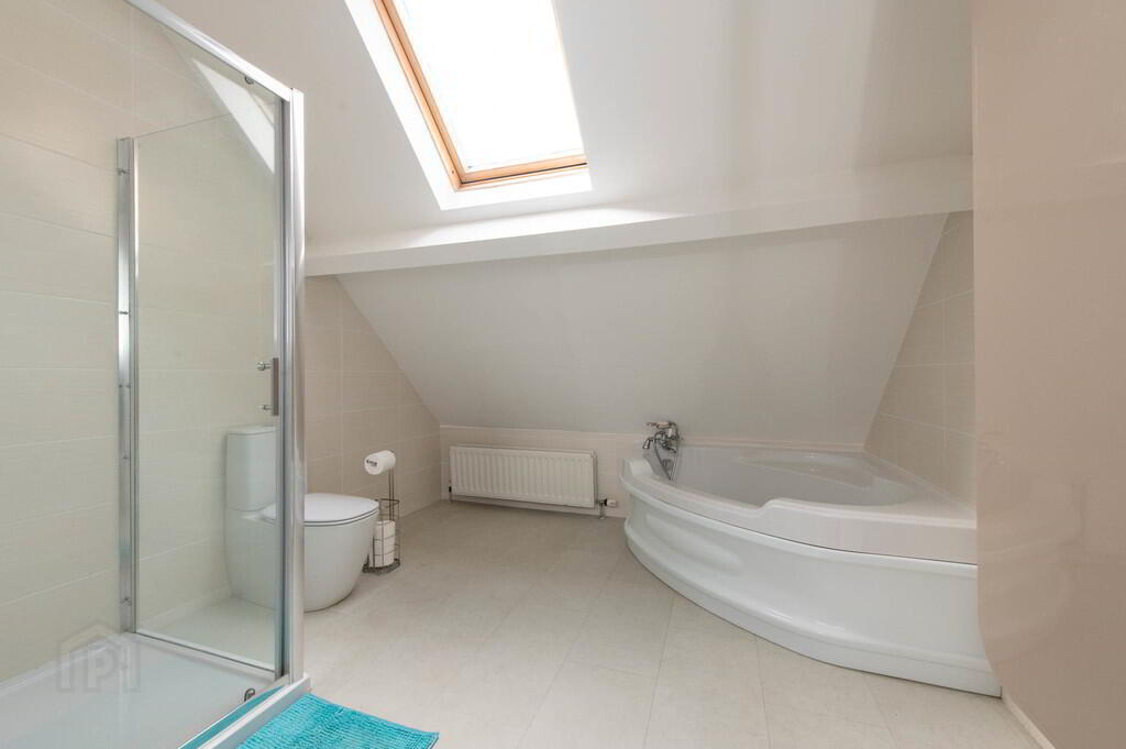 60 Sherwood Avenue 15 of 28