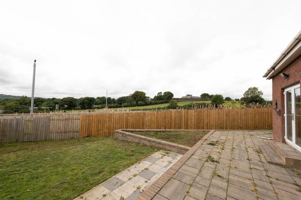 60 Sherwood Avenue 26 of 28