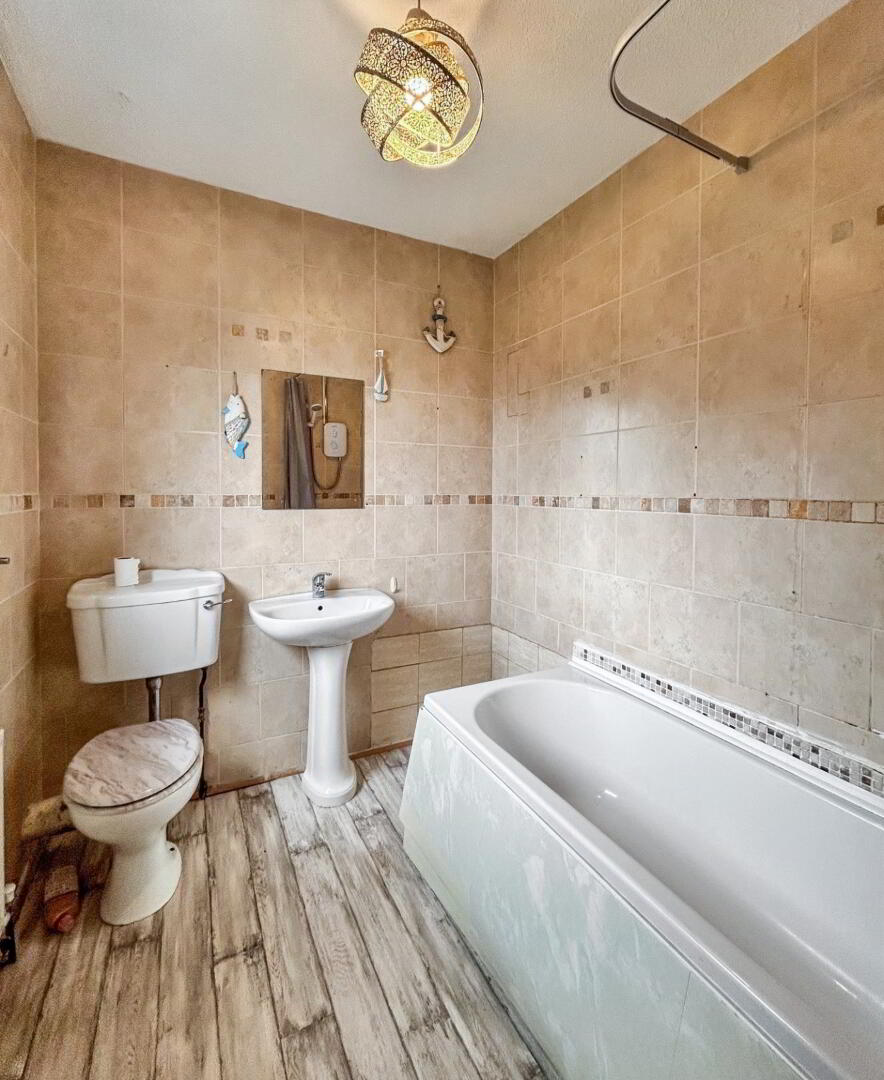 33 Cranlee Park 6 of 9