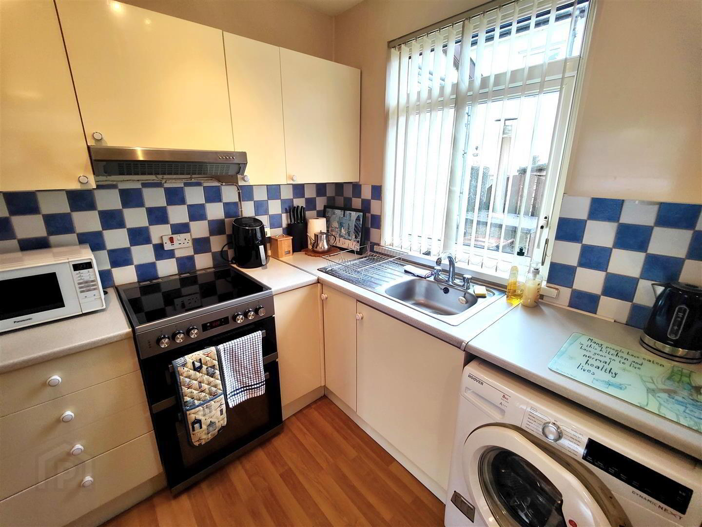 50 Rutherglen Street 7 of 17