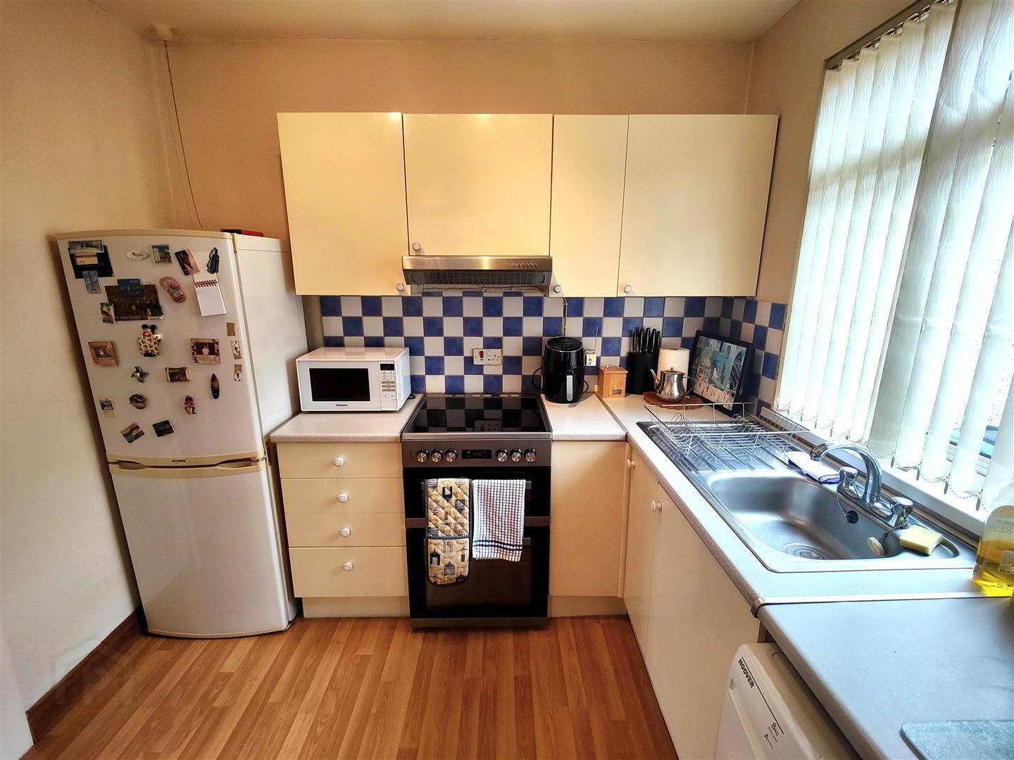 50 Rutherglen Street 8 of 17