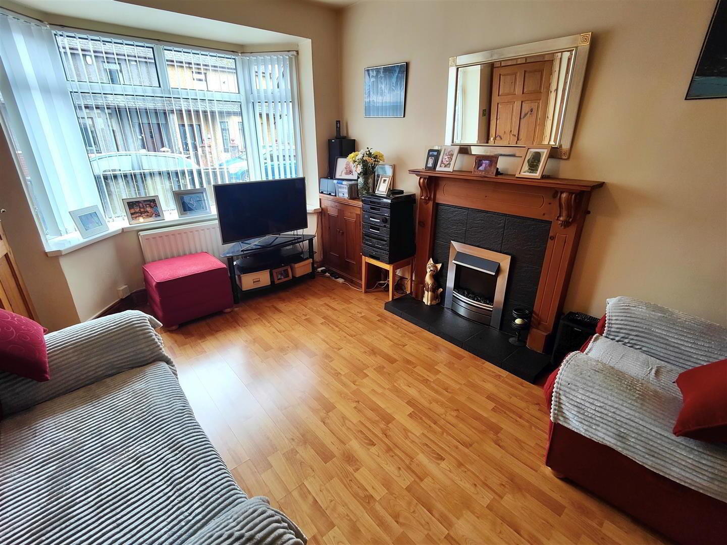 50 Rutherglen Street 3 of 17