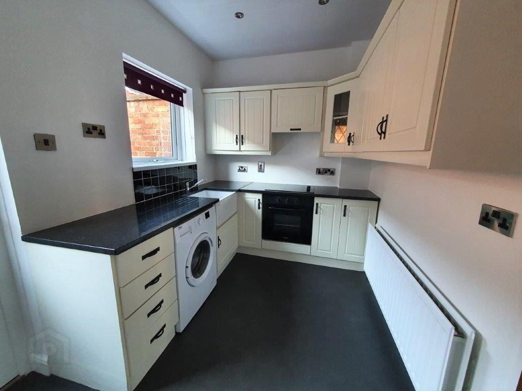 17 Veryan Gardens 4 of 10