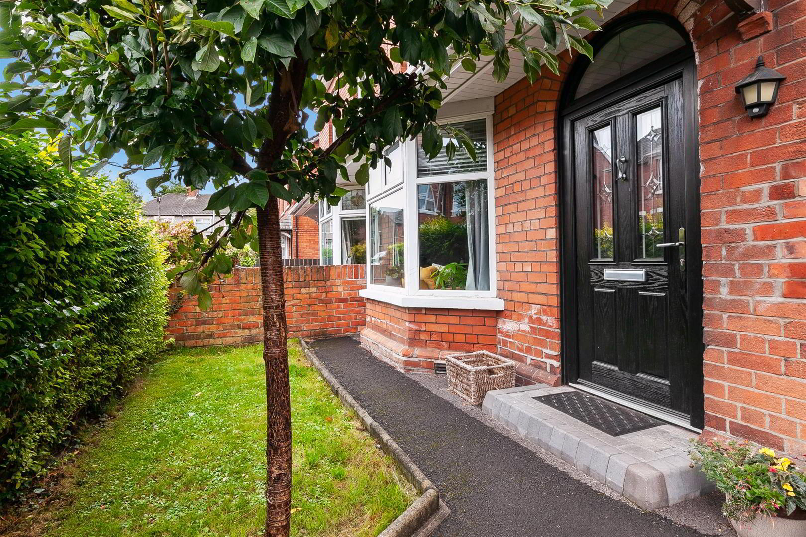 property description image