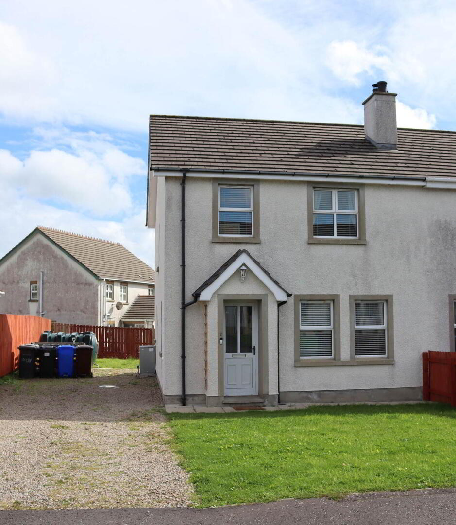 2 Whitehall Crescent 1 of 16