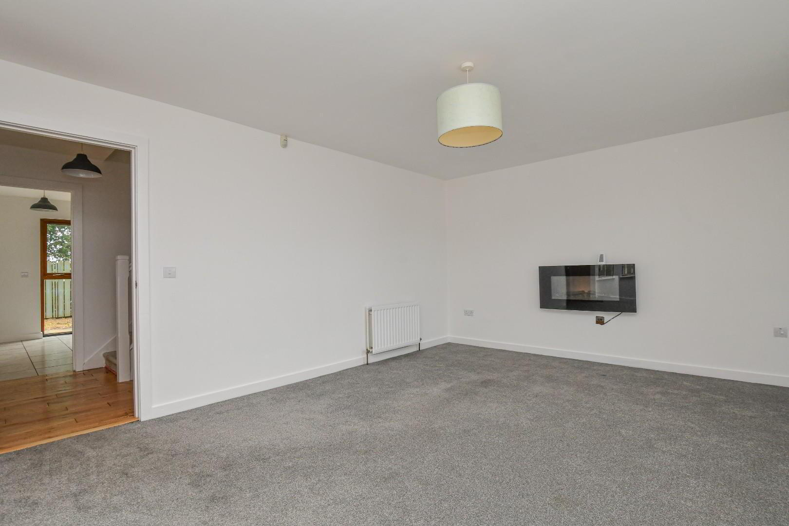 66 Longfield Way 4 of 33