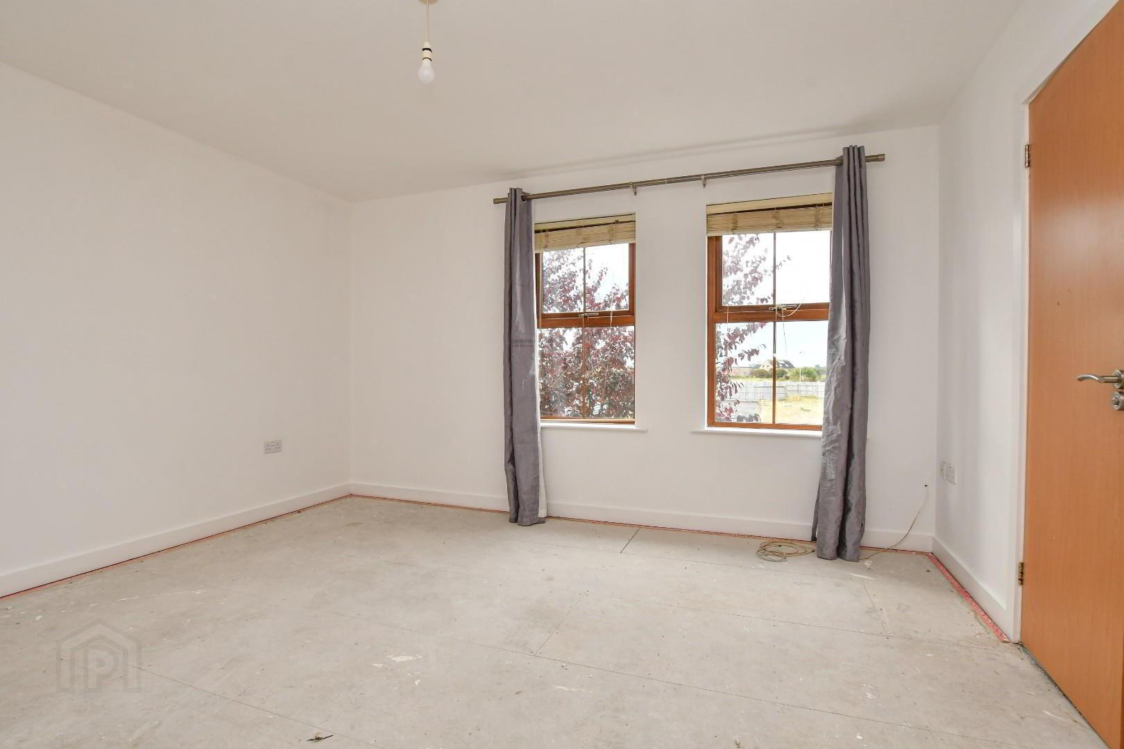 66 Longfield Way 16 of 33