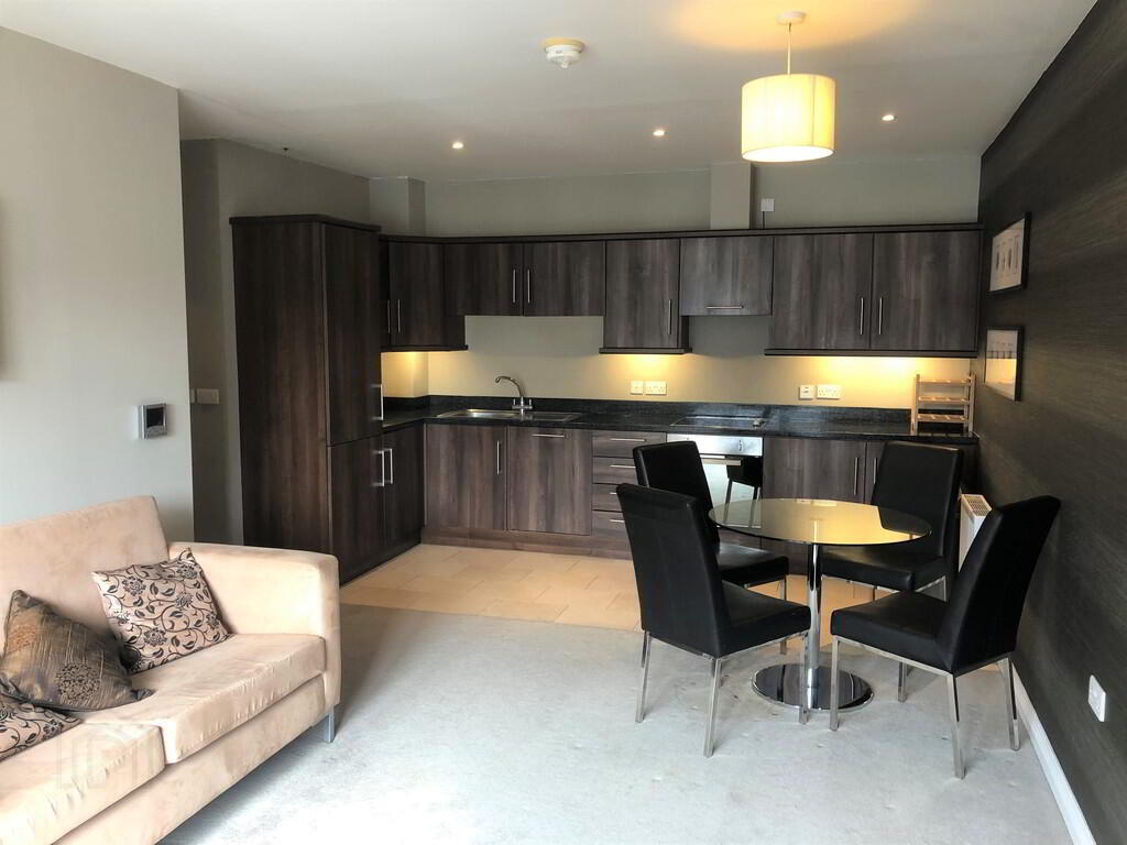 408 Saint Annes Square 3 of 12
