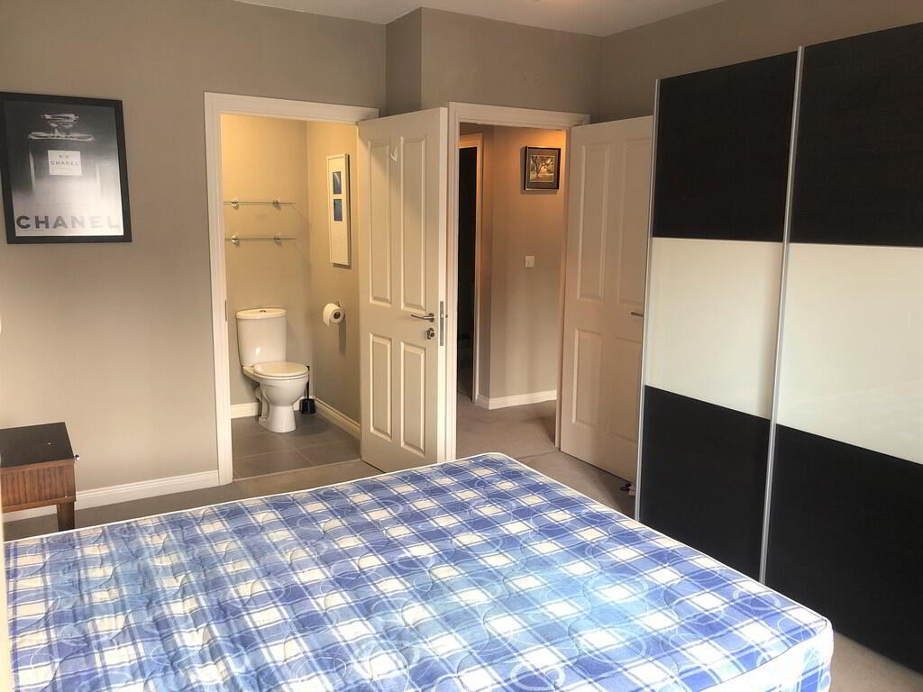 408 Saint Annes Square 6 of 12