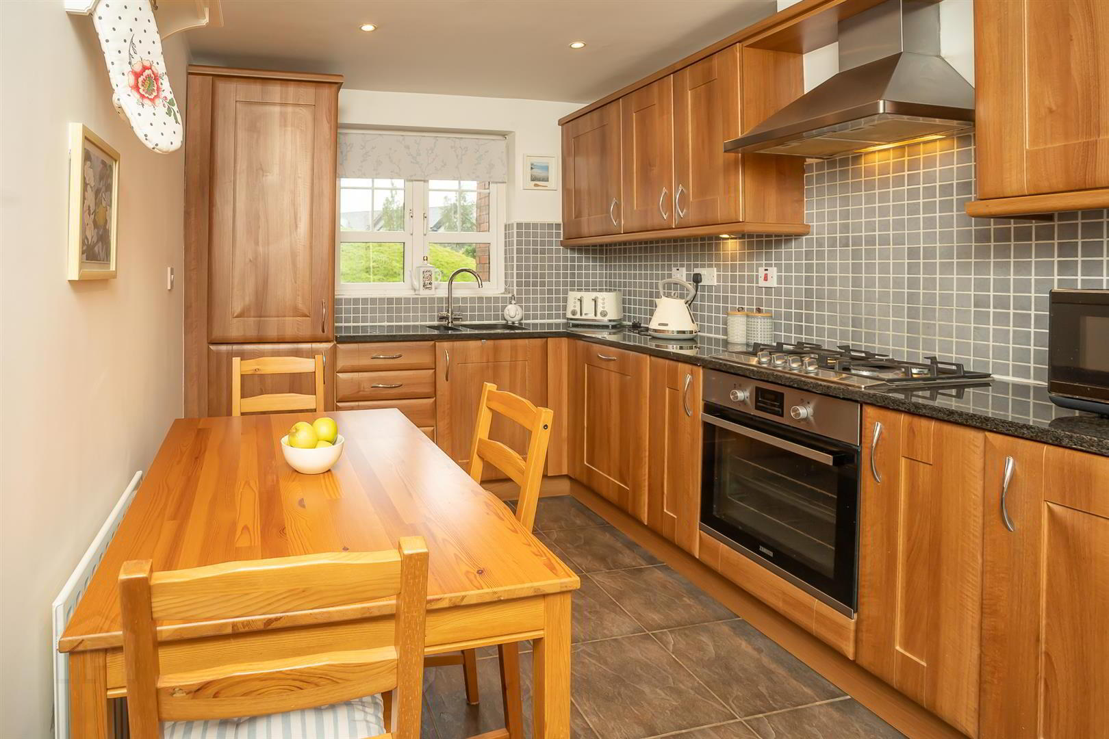 5 Elm House, 2 Beech Heights 7 of 25