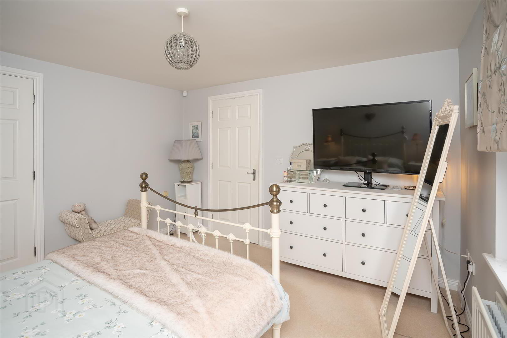 5 Elm House, 2 Beech Heights 16 of 25
