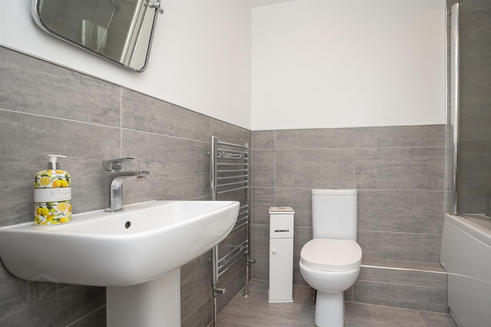 5 Elm House, 2 Beech Heights 23 of 25