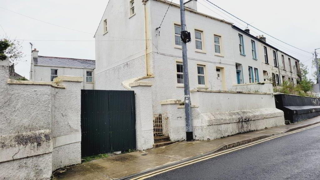 property description image
