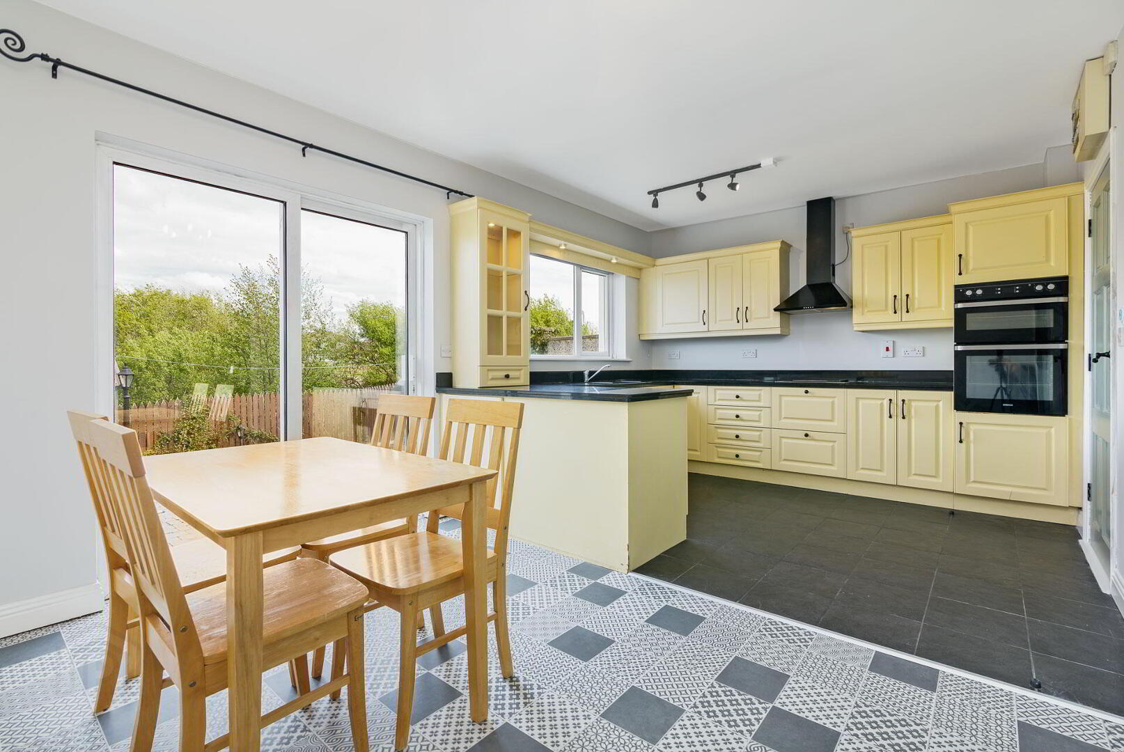 31 Woodville Court 7 of 22