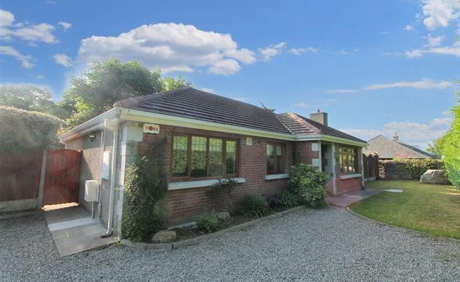 Balregan Cottage 1 of 25