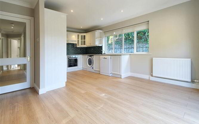 Balregan Cottage 11 of 25