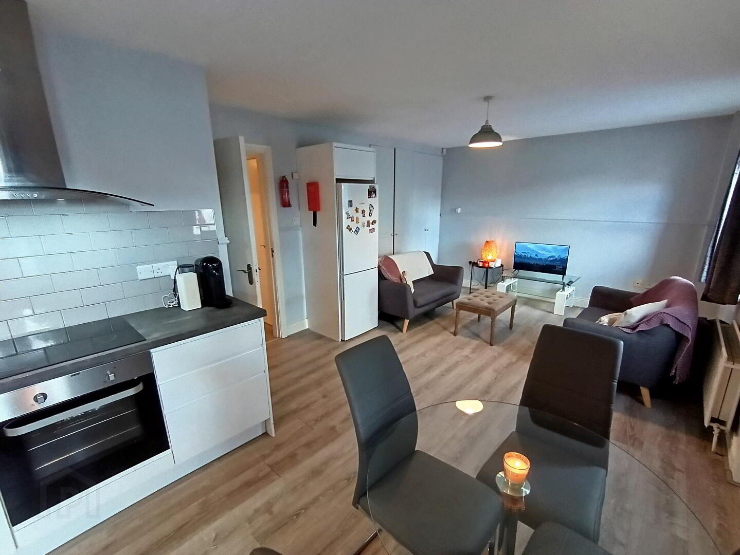 7 Cornmarket Villas 1 of 10