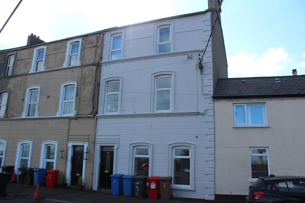 Flat 1, 8 Kinnegar Drive 1 of 6