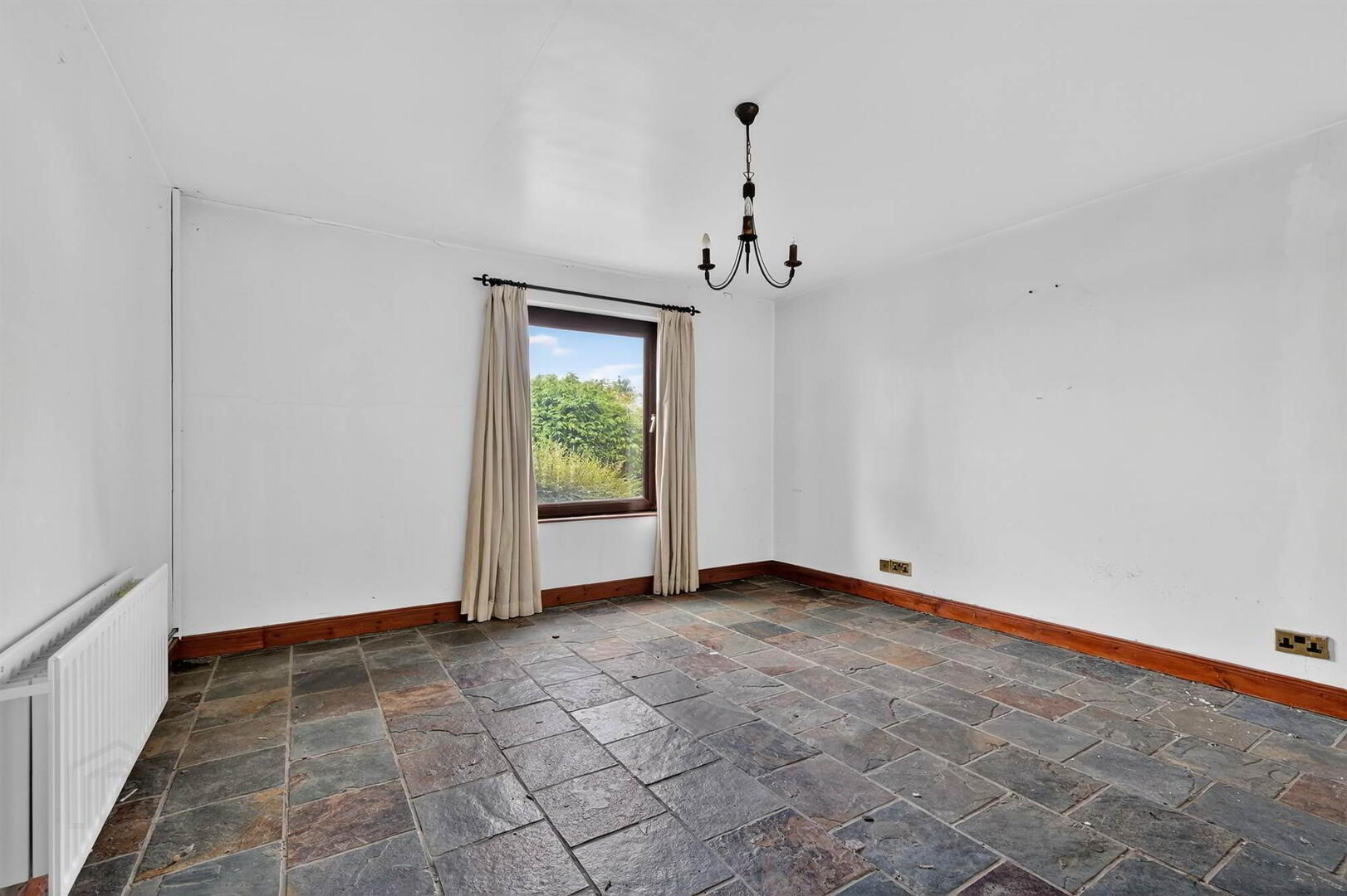 4 Upper Croft Road 13 of 23