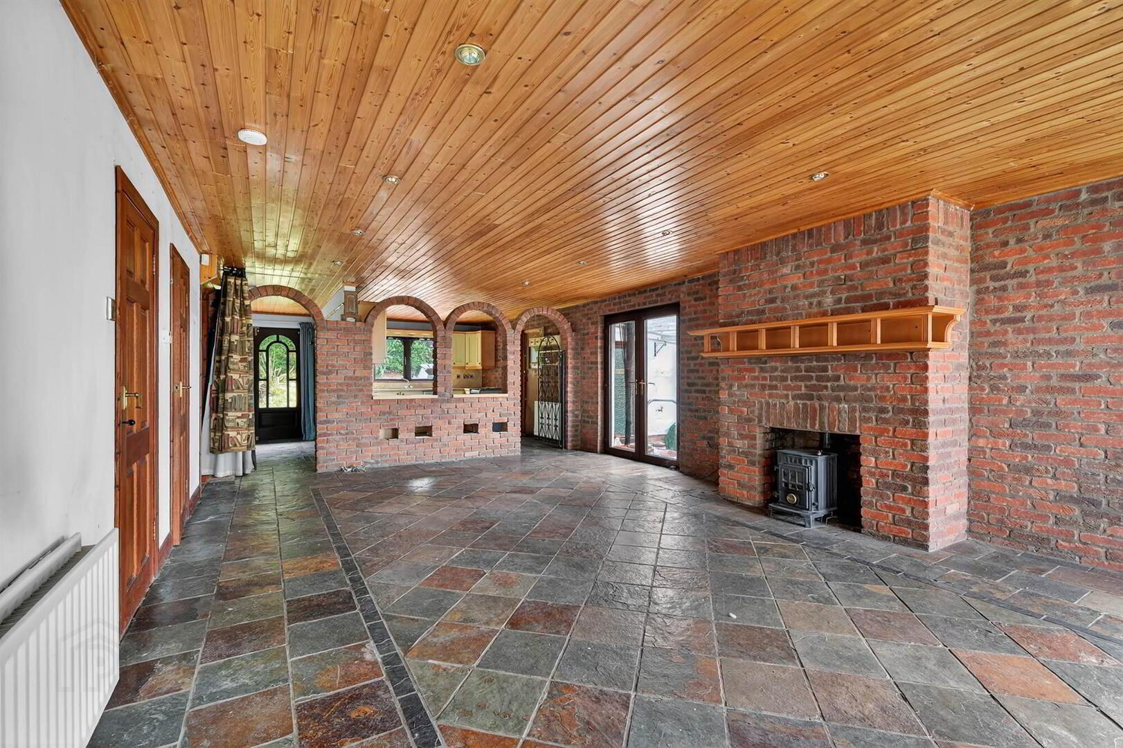 4 Upper Croft Road 8 of 23
