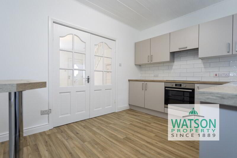 17 Castlereagh Parade 5 of 12