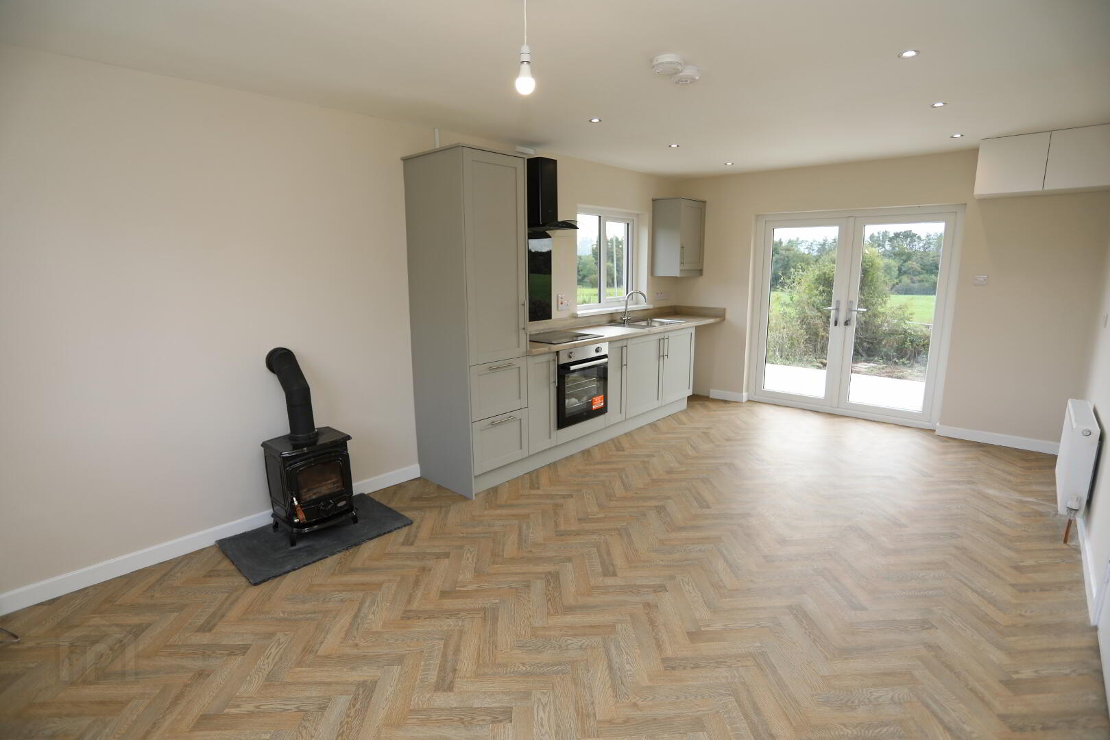 148 Vow Road 3 of 9