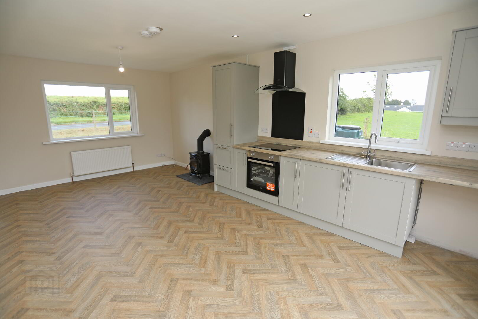 148 Vow Road 4 of 9