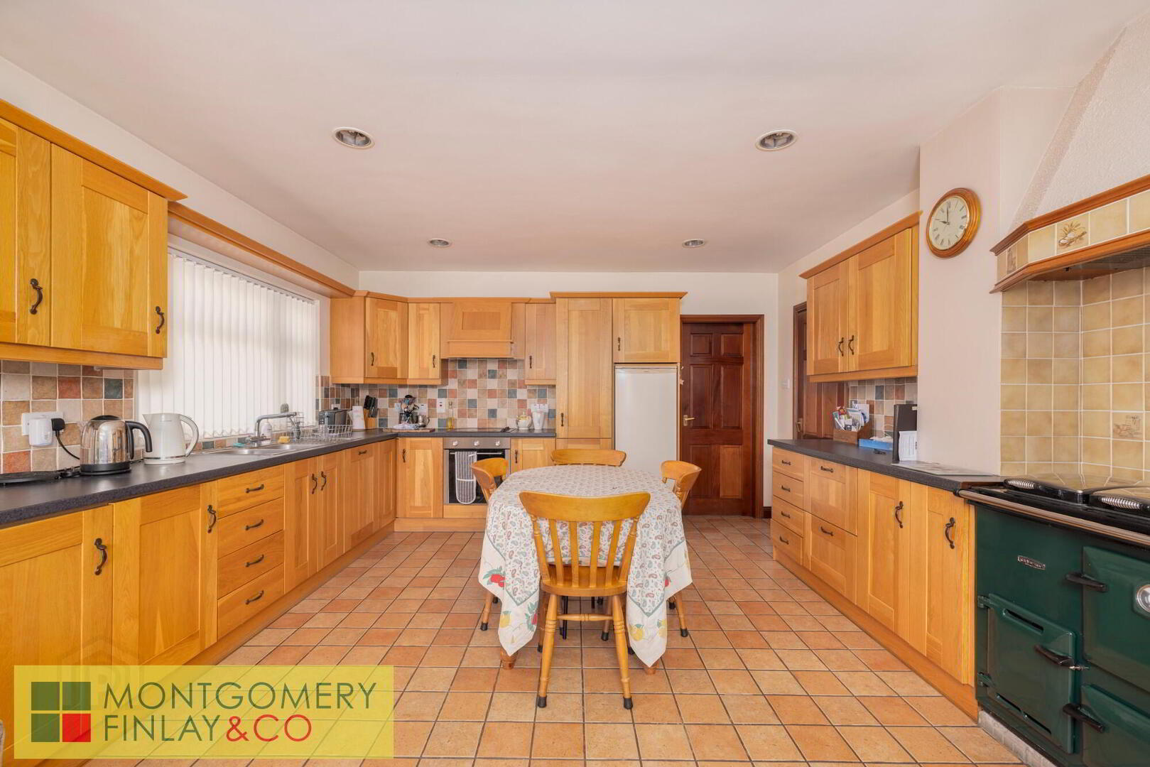 33 Enniskillen Road 13 of 40