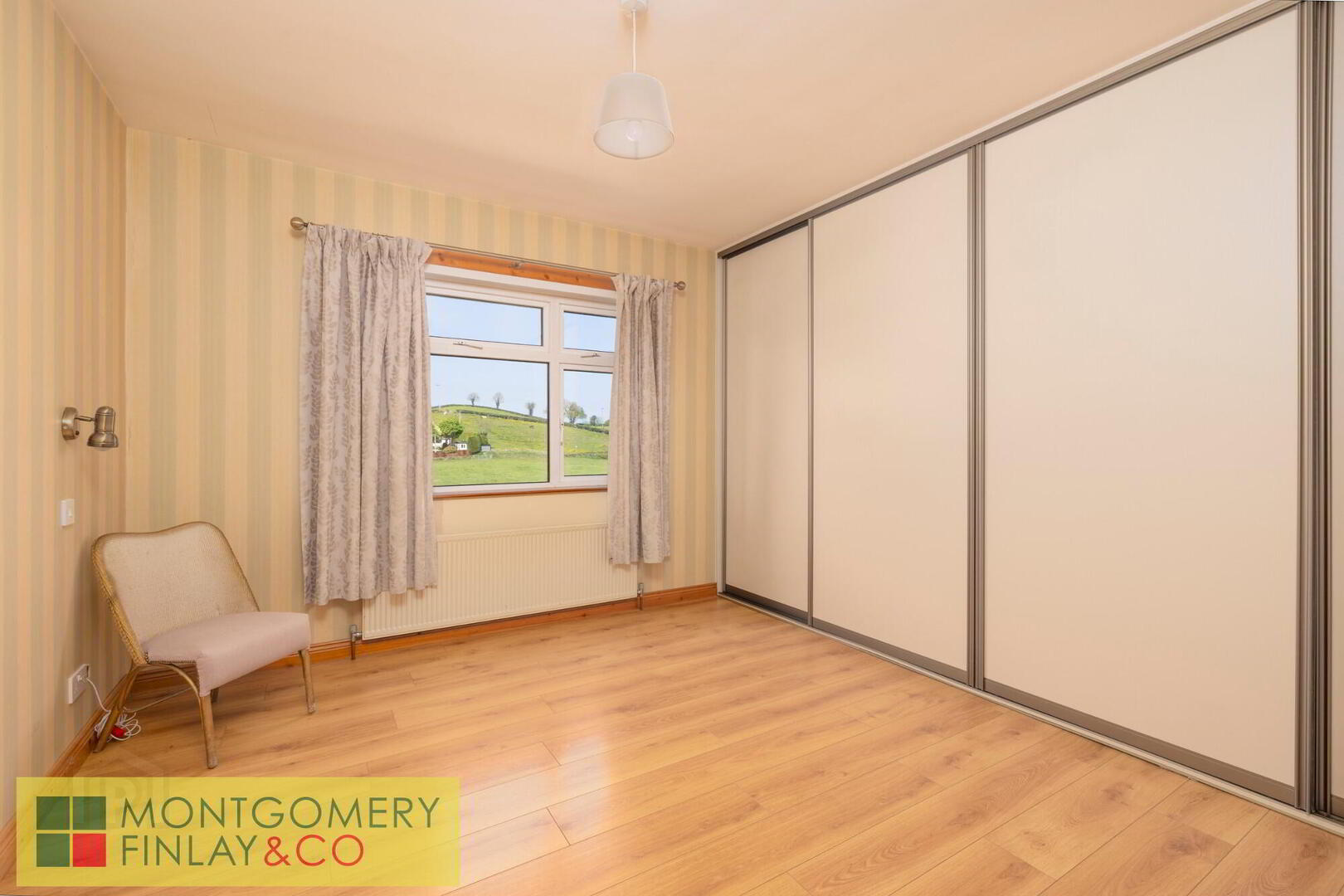 33 Enniskillen Road 27 of 40