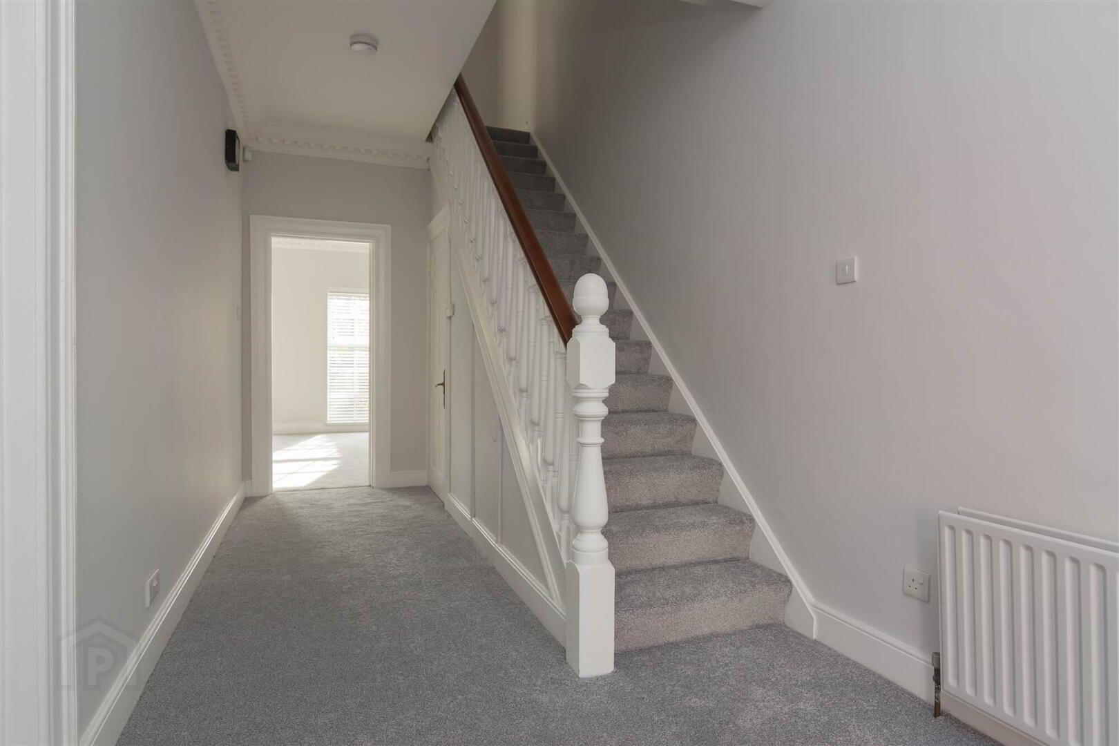 2 Thornhill Malone , BELFAST 10 of 17