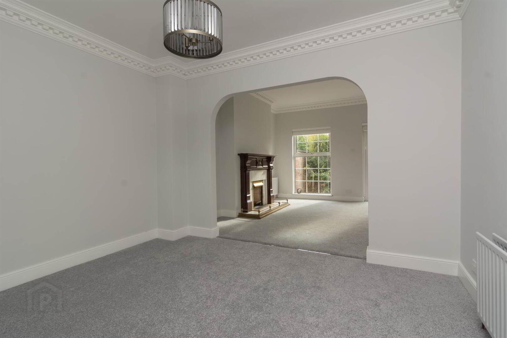 2 Thornhill Malone , BELFAST 6 of 17