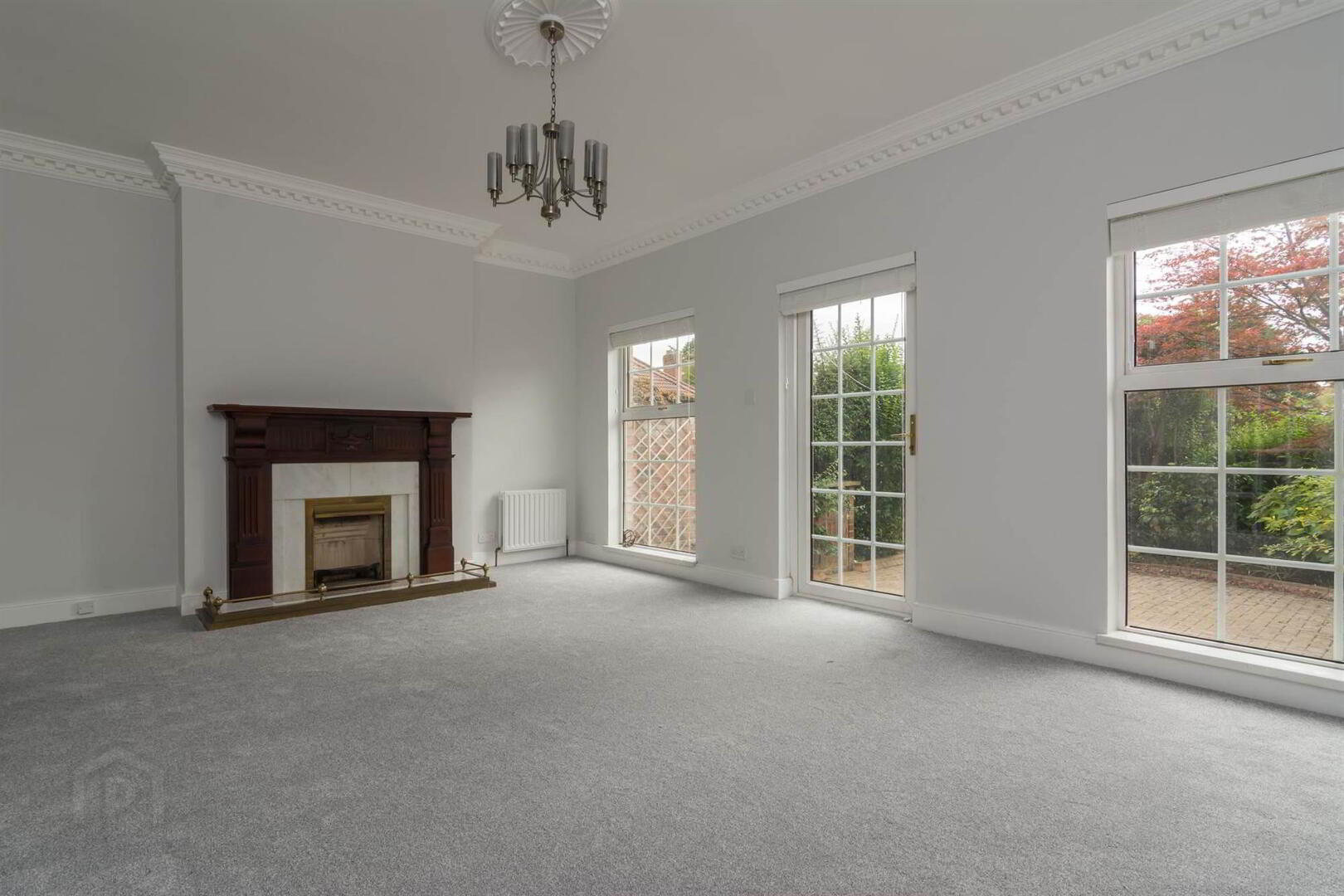2 Thornhill Malone , BELFAST 4 of 17