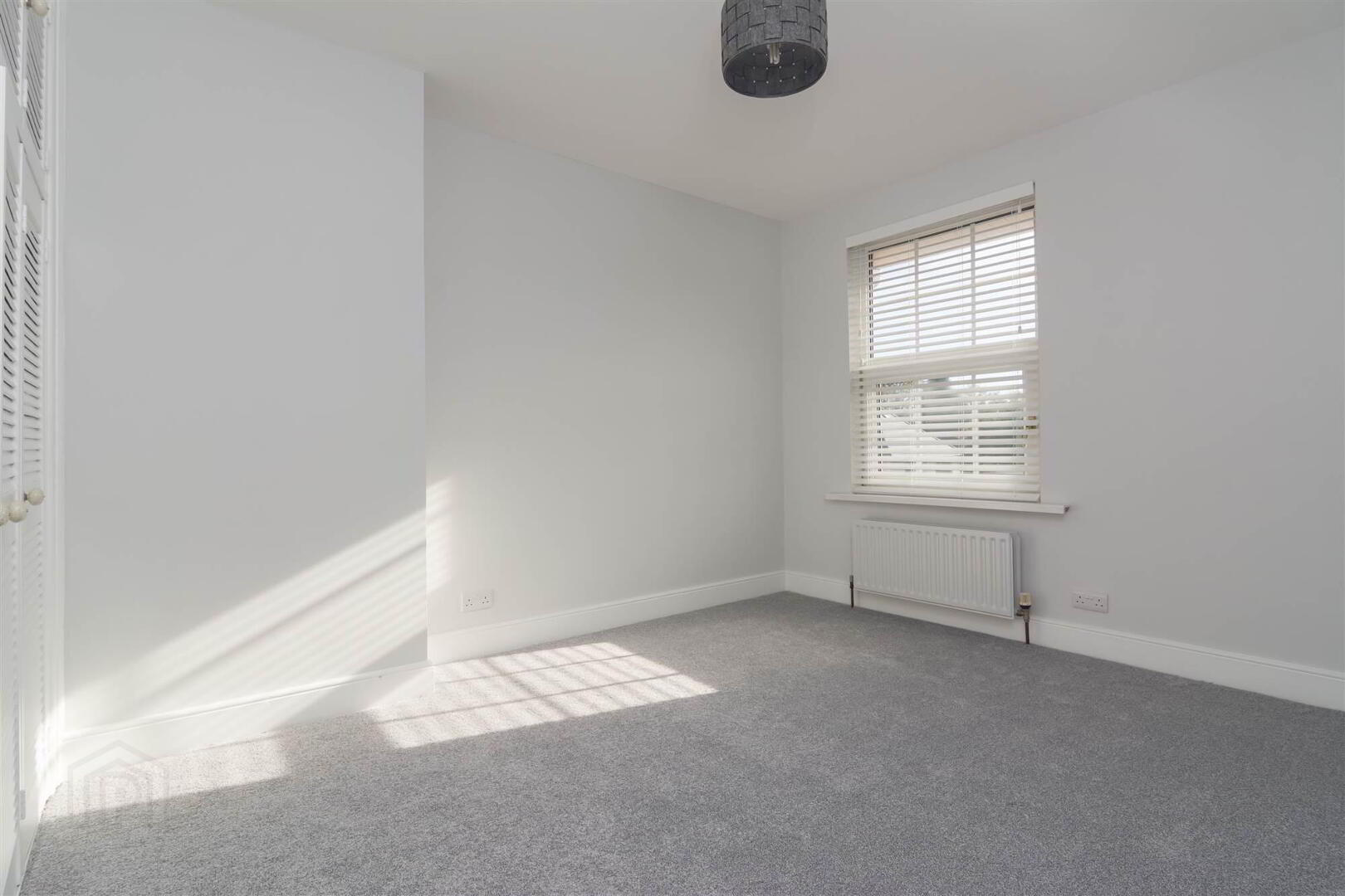 2 Thornhill Malone , BELFAST 12 of 17