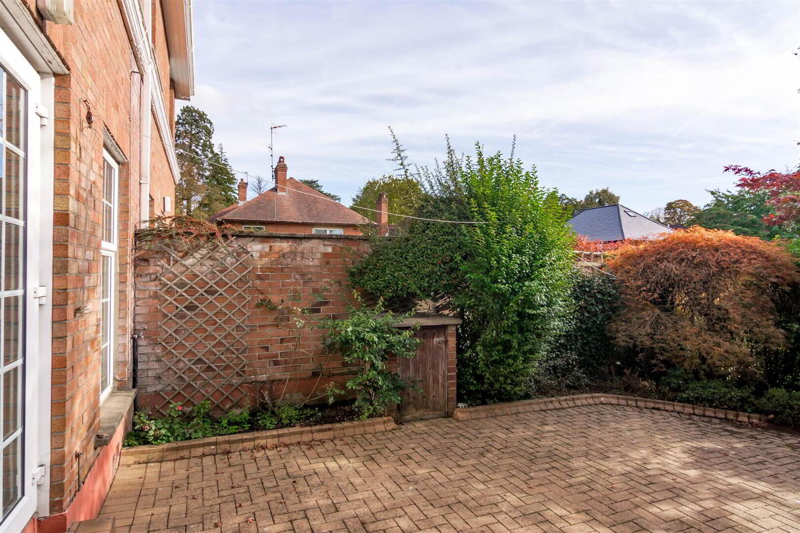 2 Thornhill Malone , BELFAST 16 of 17