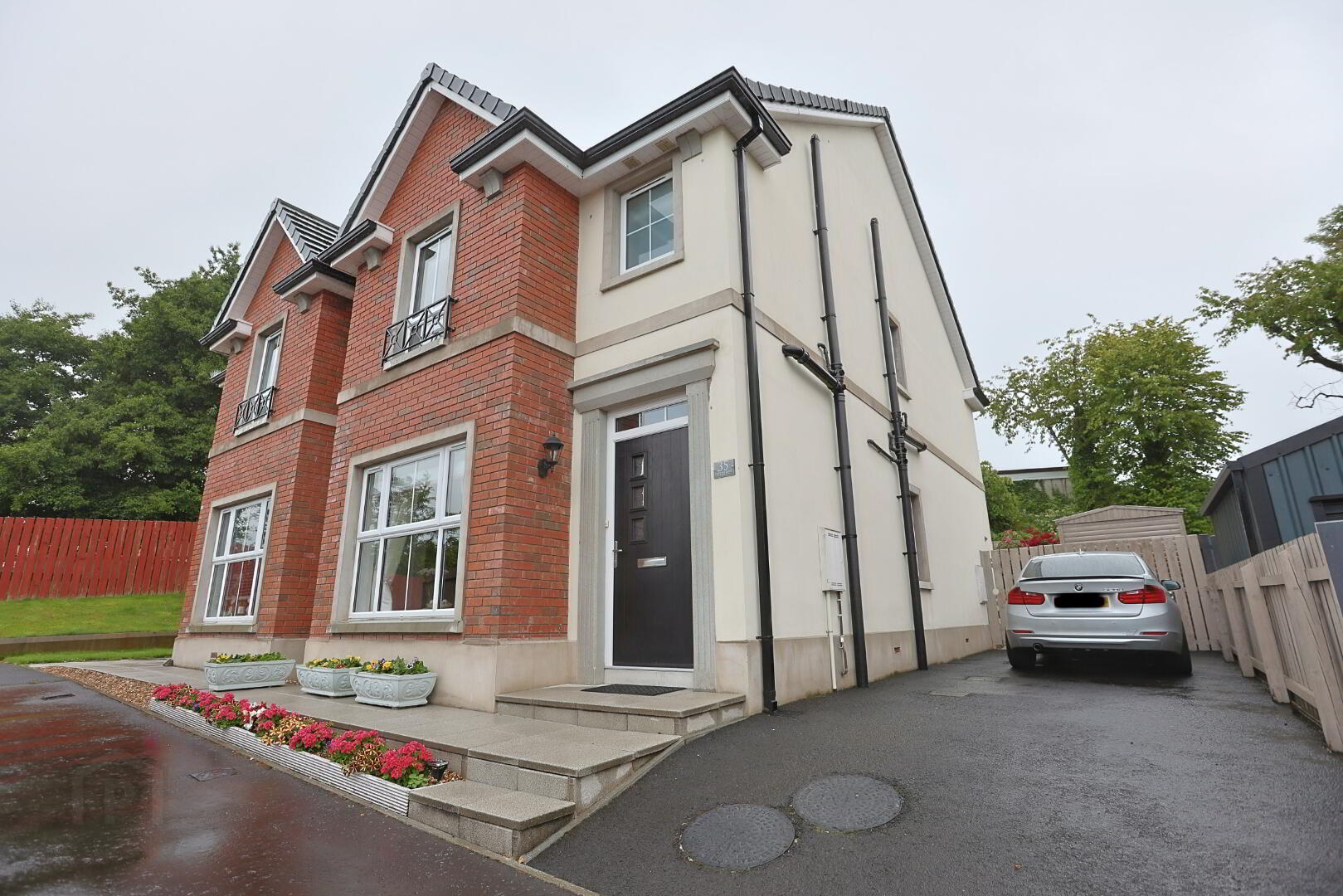 35 Parsons Gate 1 of 50