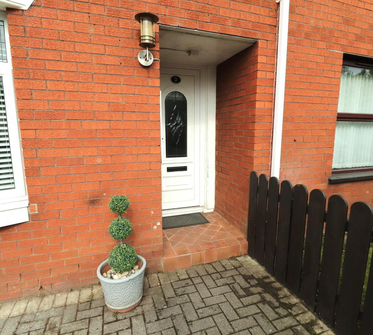 7 Ardnasaggart Terrace 3 of 28