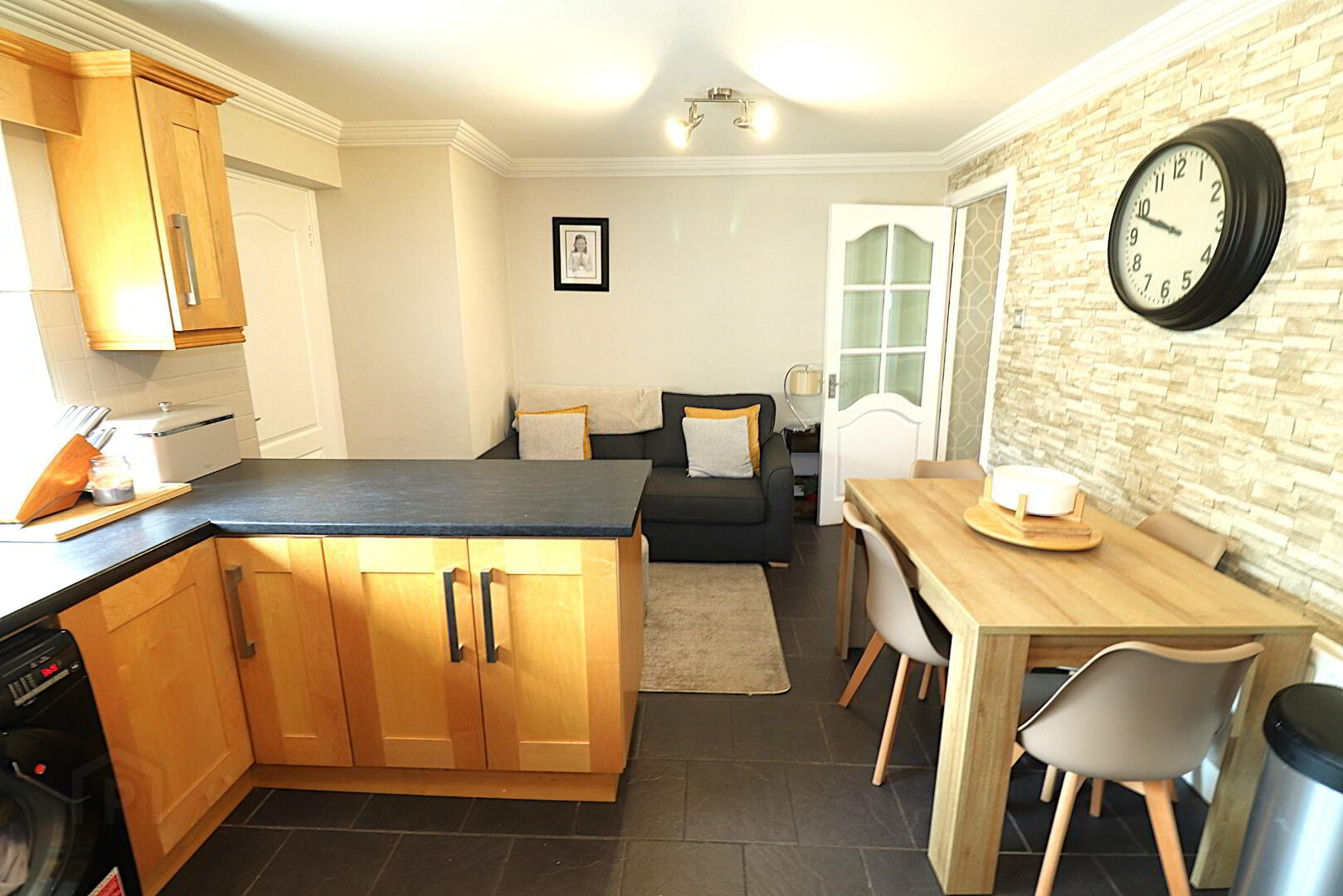 7 Ardnasaggart Terrace 13 of 28