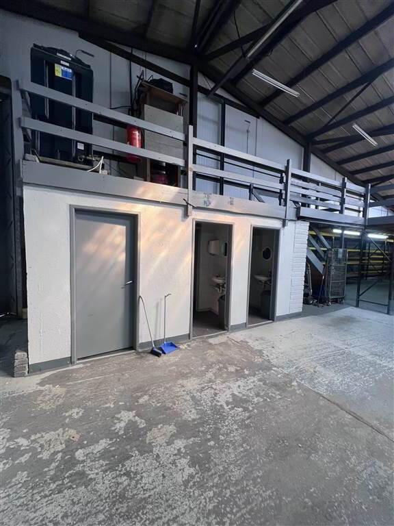 Unit 9, DC Enterprise Centre 3 of 21