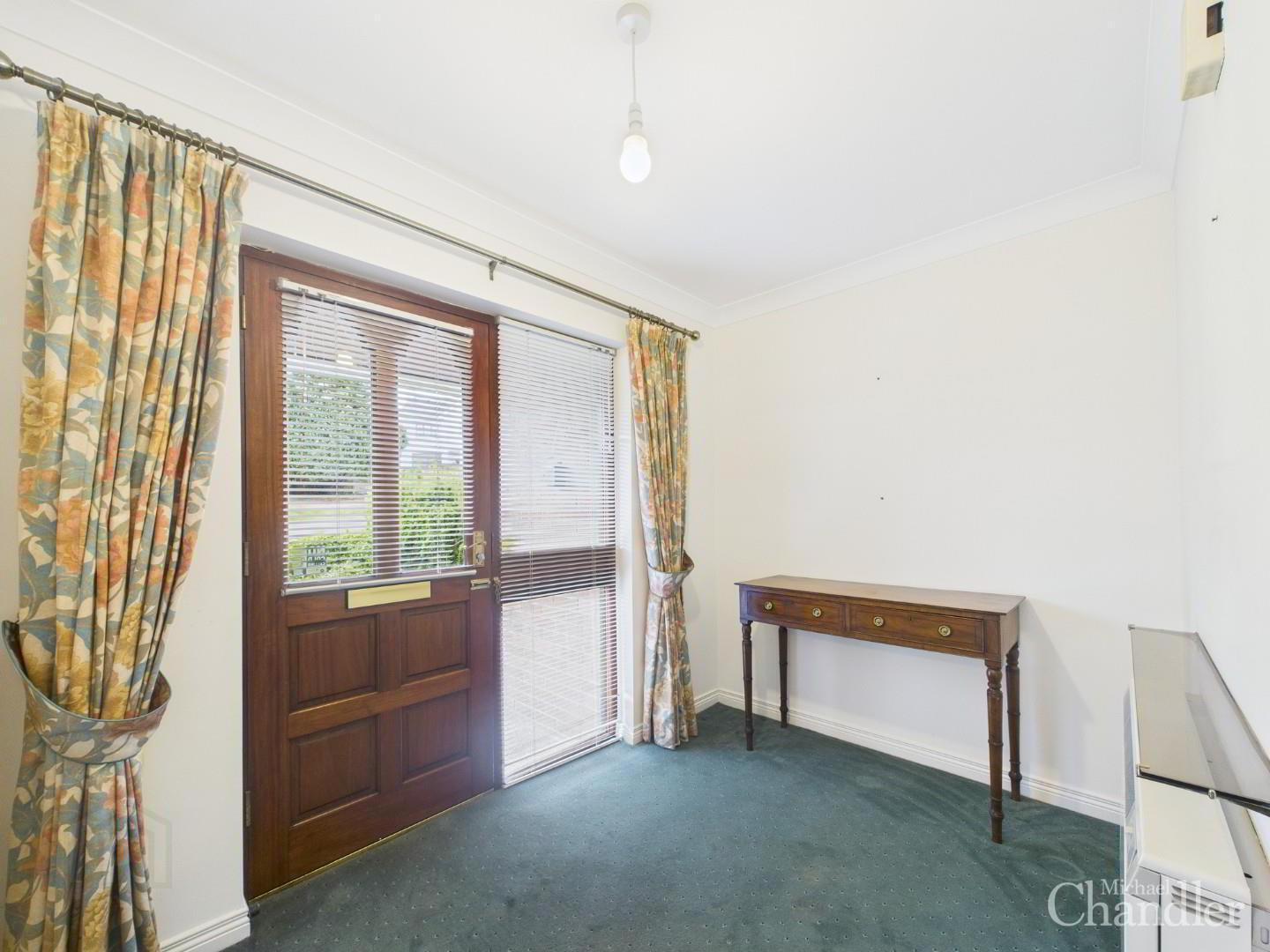 17 Queensfort Court 2 of 14